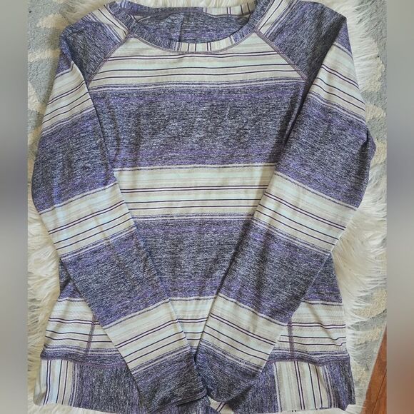 Lululemon Longsleeve - Picture 1 of 3